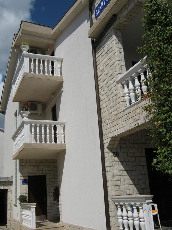 Apartments Nestor Трибунь Екстер'єр фото